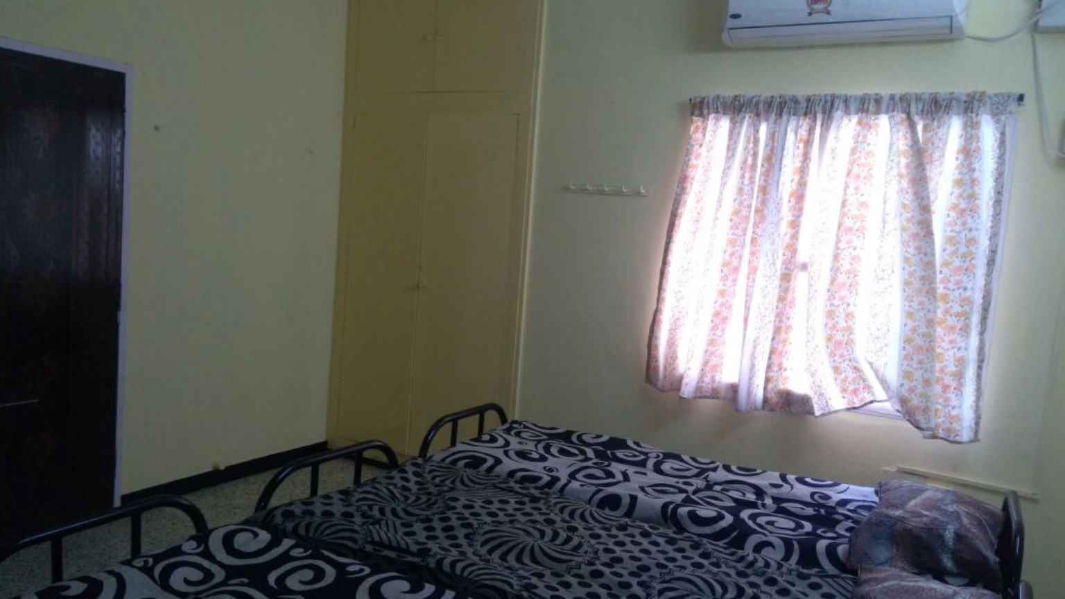 Simple shared room setting